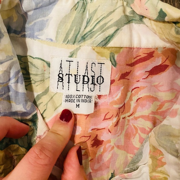 At Last Studio Floral Top - Picture 2 of 4